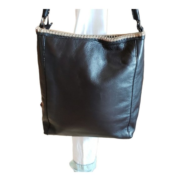 Brighton Black 3-D Floral Applique Weaved Handel Bucket Purse Bag - Picture 6 of 12